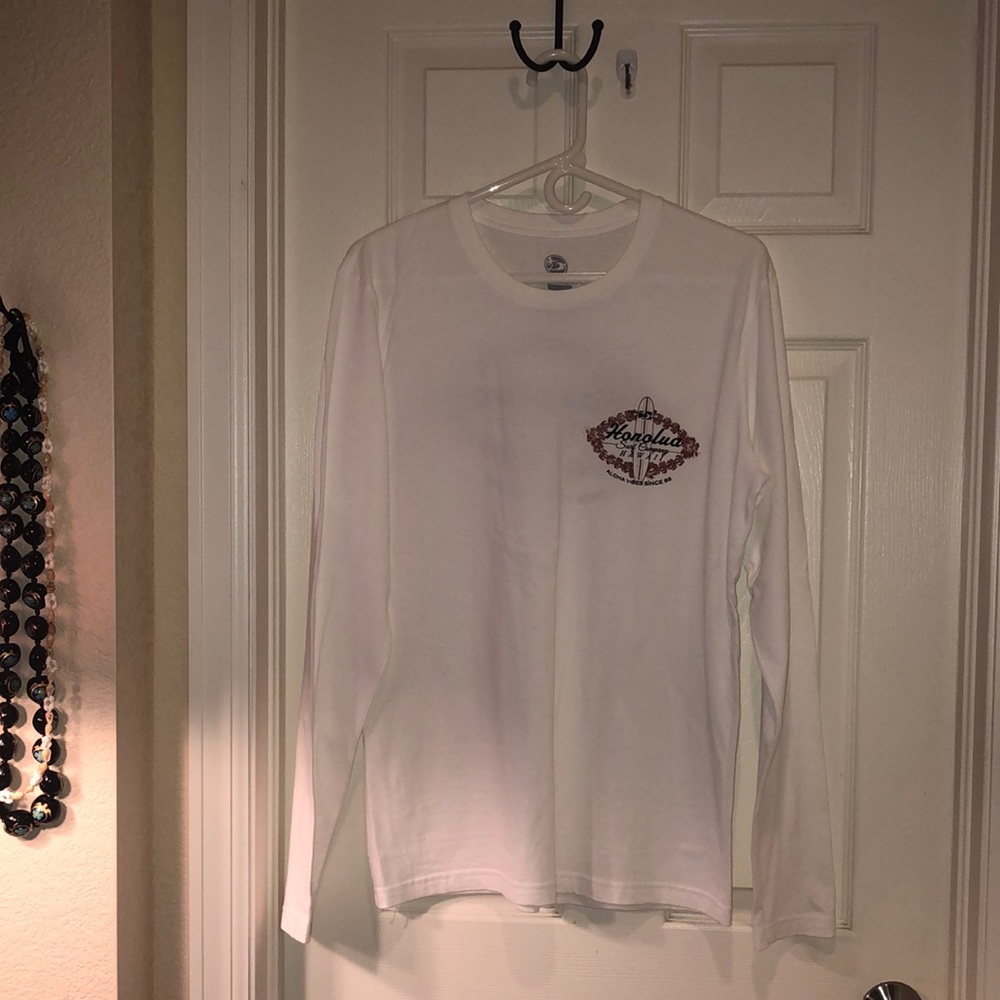 Honolua Mens size Medium.